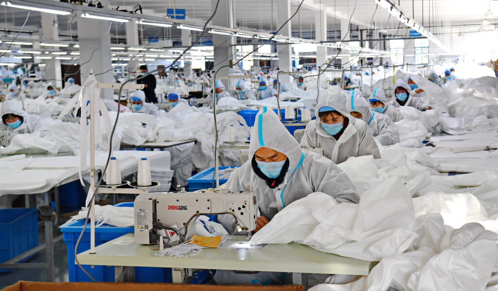 防护服智能化和定制化成新趋势